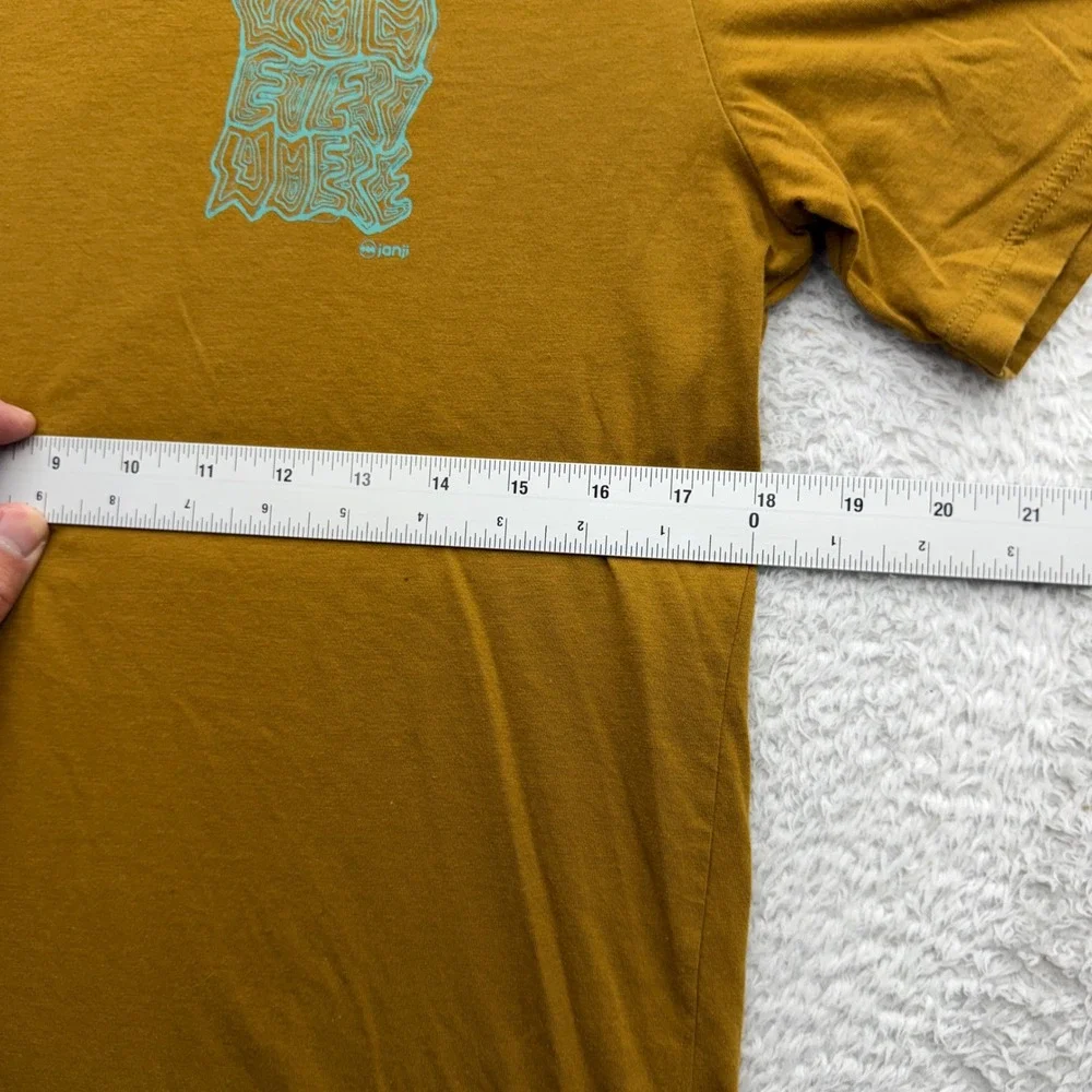 Janji Run Everywhere Supima Cotton Performance Graphic Tee Mustard Yellow Mens S